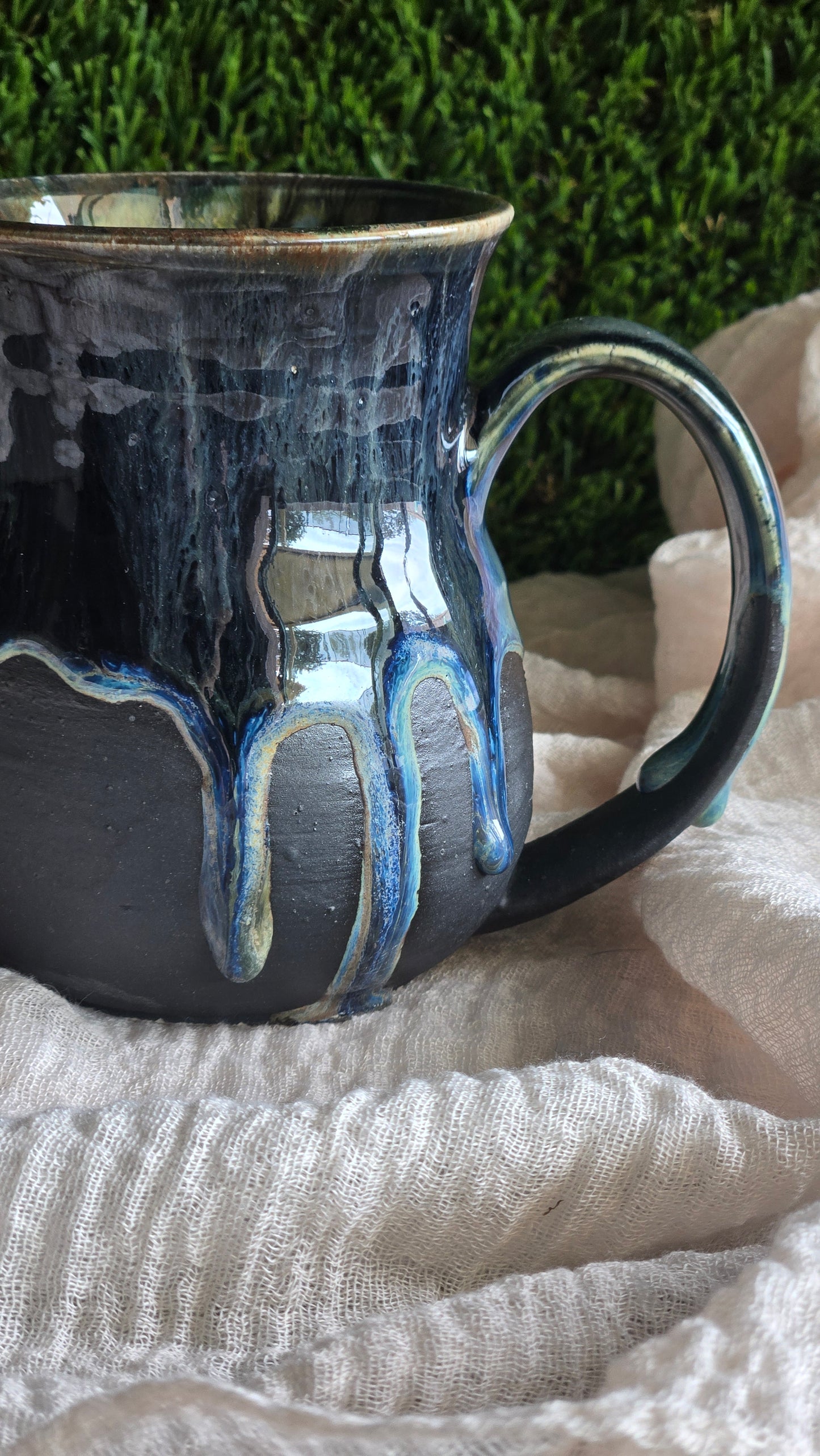 *Seconds* Medium Mug - Nocturne